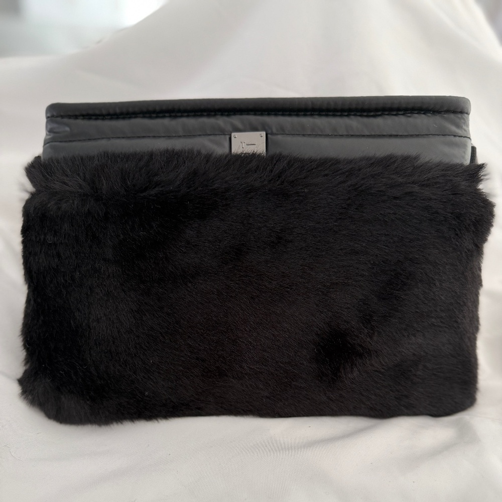 Think Rolyn Deluxe Bum Bag Crossbody Travel Black Lightweight